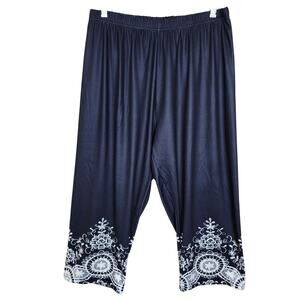 2XL Black Floral Stretchy Capri Pants